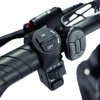 V8 Pro Max - Zwart