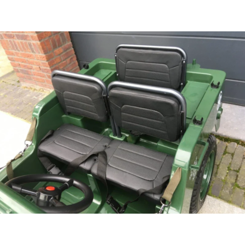Willy’s Jeep Army 24 3 persoons kinderauto groen