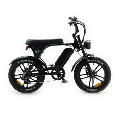 V8 - Zwart